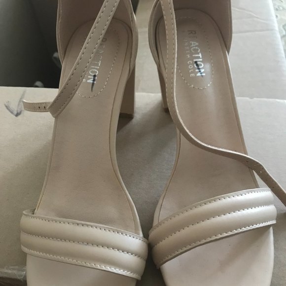 Kenneth Cole Reaction Women's Lolita Heeled Sandal size 8.5 - Picture 2 of 4
